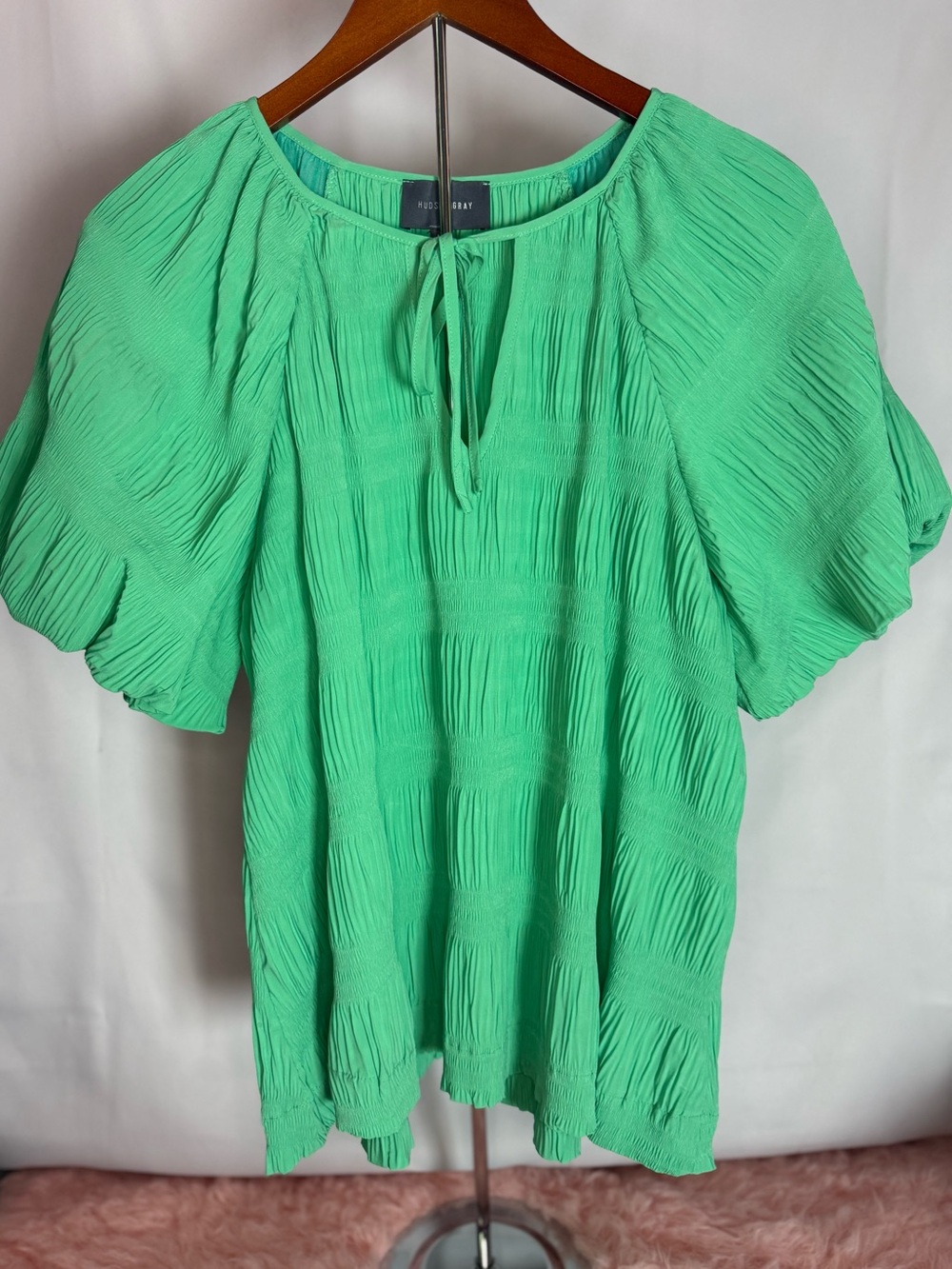 Hudson Gray - Spring Green Puff Sleeve Pleated Tie-Neck Blouse - M